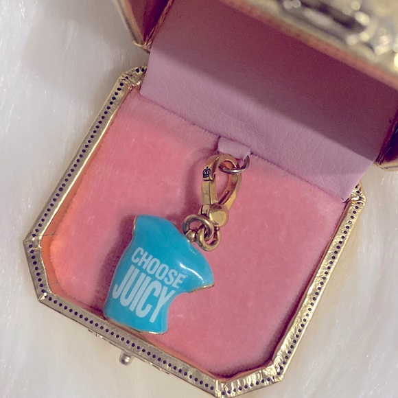 Juicy Couture T-Shirt With Bows Charm Like New Excellent Condition - Picture 7 of 9